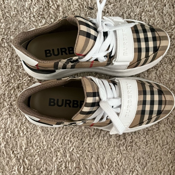 COPY - Burberry sneakers - Picture 10 of 16